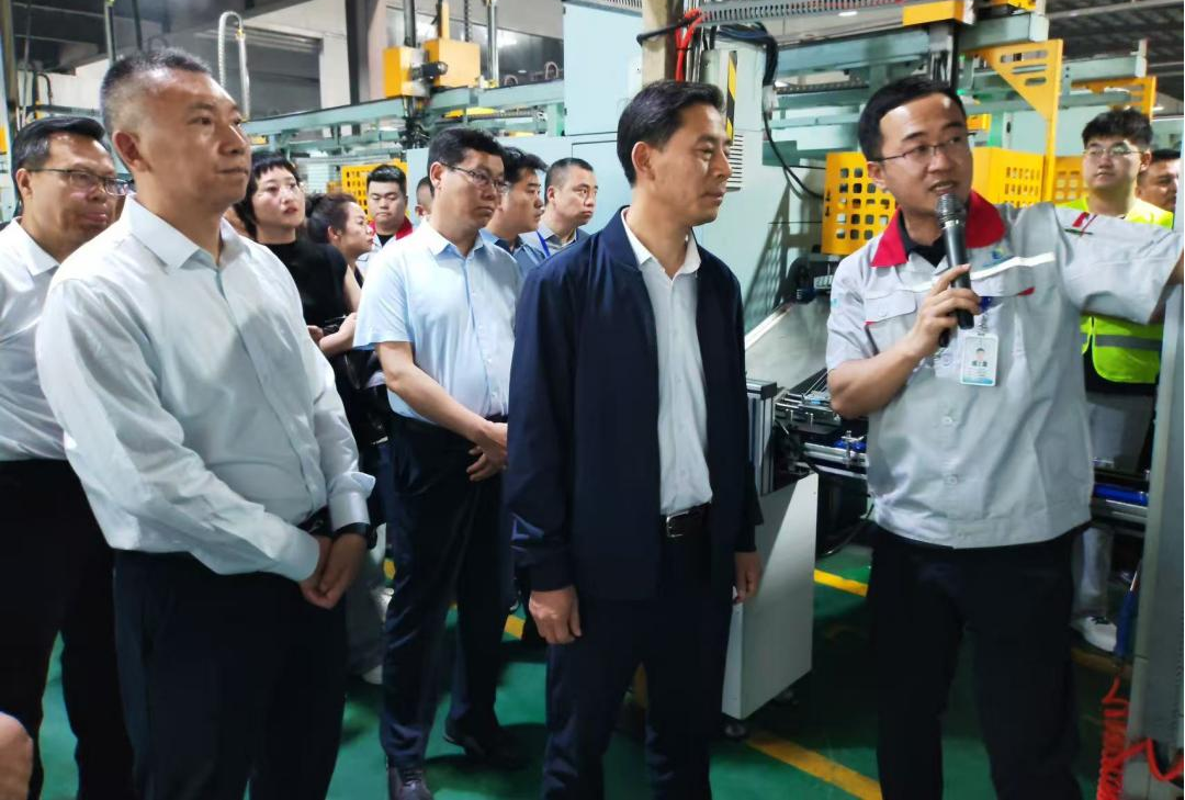 華翔模式引領傳統制造轉型新路徑 ——全省民營企業學華翔活動圓滿落幕